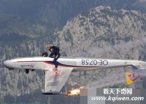 ������һ���������Ҷ��ĵĿ�ͼ��(��ͼ)